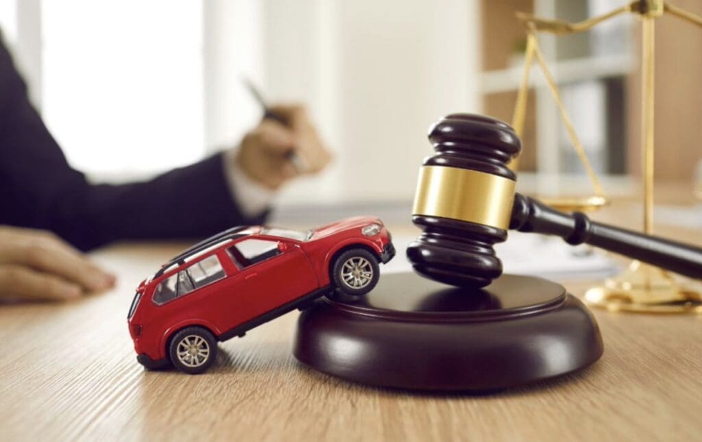4 Instances Where the Expertise of a Car Accident Lawyer Is Vital