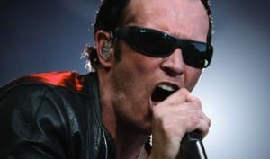 Scott Weiland, former frontman Stone Temple Pilots, found dead on tour bus