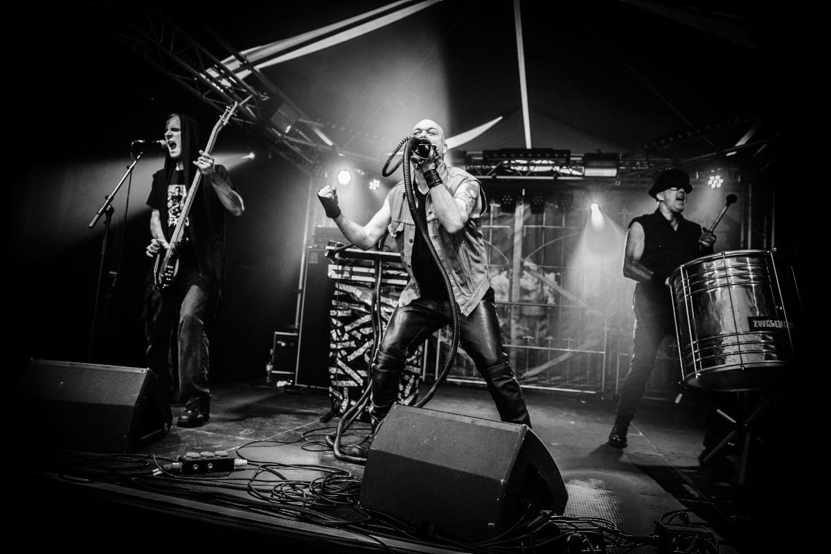 Zwaremachine Fullband PIC by Patrice Hoerner