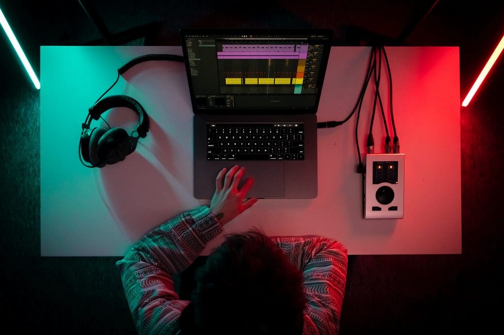 Revolutionize Your Music Production Process with Splice Studio Collaboration Software