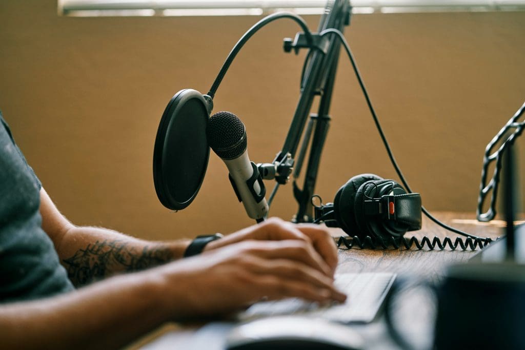 Best Financial Education Podcasts:How Financial Podcasts Became #1 Source of Information for Students