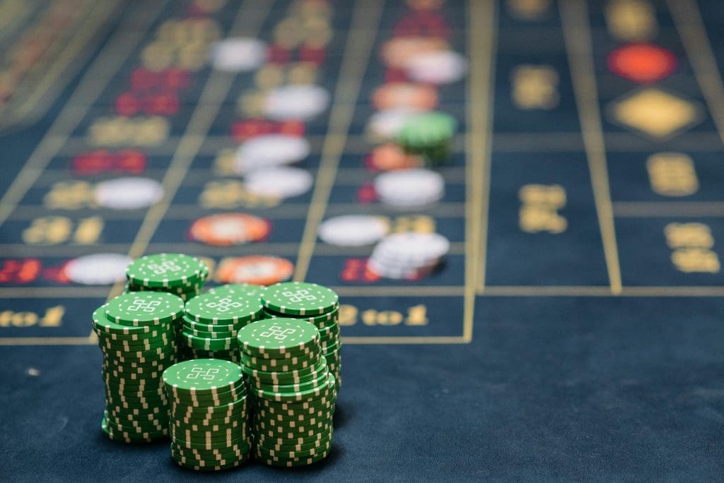 5 Popular Table Games in Online Casinos: A Quick Guide